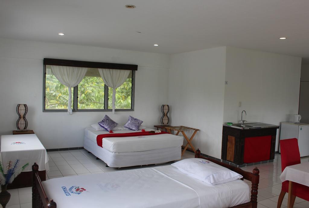 Lusia'S Lagoon Chalets Salelologa Ngoại thất bức ảnh