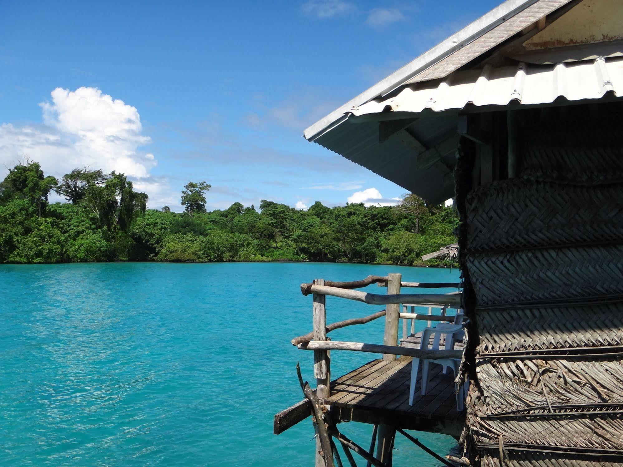 Lusia'S Lagoon Chalets Salelologa Ngoại thất bức ảnh