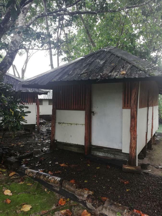 Lusia'S Lagoon Chalets Salelologa Ngoại thất bức ảnh