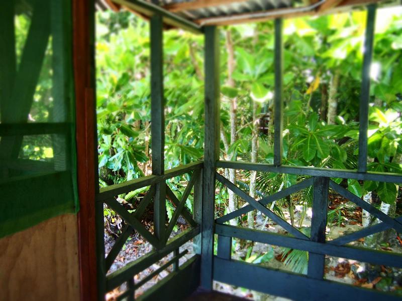 Lusia'S Lagoon Chalets Salelologa Ngoại thất bức ảnh