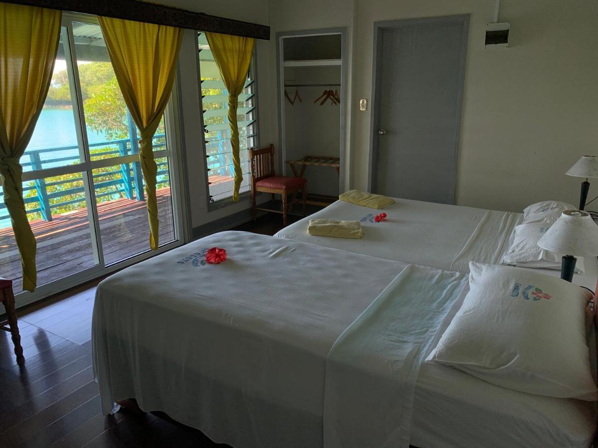 Lusia'S Lagoon Chalets Salelologa Ngoại thất bức ảnh